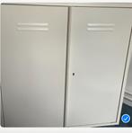 Kastje - 2 deurs metaal, Huis en Inrichting, Ophalen, Gebruikt
