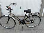 Damesfiets 28 inch Gereserveerd, Fietsen en Brommers, Fietsen | Dames | Damesfietsen, Ophalen, Zo goed als nieuw