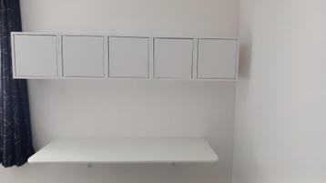 bureau Ikea beschikbaar voor biedingen