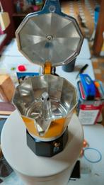 Italiaans koffiezetapparaat voor campers, Ophalen