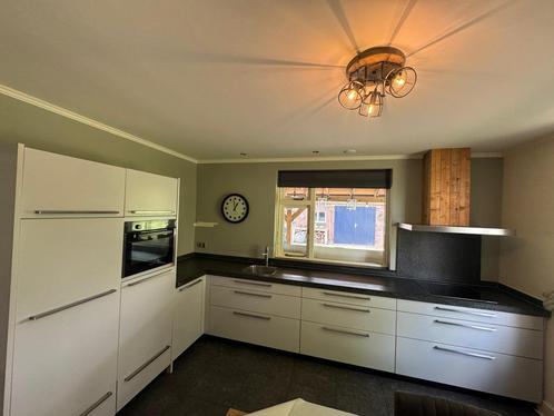 Mooie Complete Hoekkeuken + Apparatuur + GEDEMONTEERD, Huis en Inrichting, Keuken | Complete keukens, Hoekkeuken, Overige kleuren