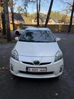 Toyota Prius Executive (full option) 1.8 | Trekhaak | HUD, Auto's, Euro 5, USB, Wit, Leder