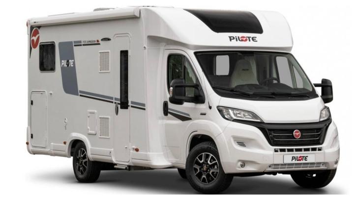 P 696 U Bewijsbestuurder, Caravans en Kamperen, Mobilhomes, Bedrijf, tot en met 4, Half-integraal, Pilote, Fiat, Diesel, Handgeschakeld