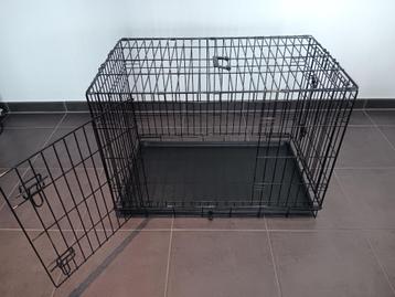 Bench voor hond in mooie staat beschikbaar voor biedingen