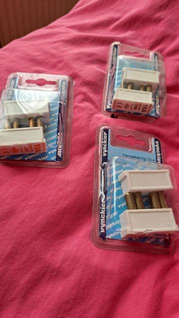 lot Vynckier fusibles anciens 4x 10A et 2x 16A, Enlèvement