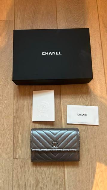 Chanel Wallet on a chain beschikbaar voor biedingen