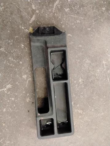 Console BMW E30  beschikbaar voor biedingen