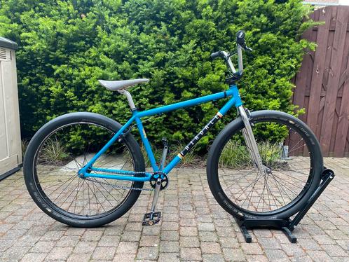 Fairdale Taj 27.5" BMX cruiser wheelie bike, Vélos & Vélomoteurs, Vélos | BMX & Freestyle, Utilisé, 24 pouces ou plus, Chrome