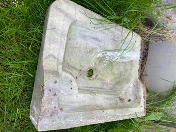 lavabo of wastafel witte marmer uit Griekenland beschikbaar voor biedingen