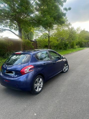 208 toit panoramique, Bluetooth, Achat, Boîte manuelle, 5 portes