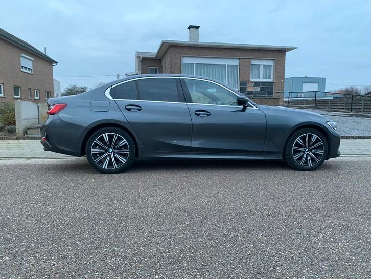 BMW 320d, Autos, BMW, Entreprise, Série 5 GT, Caméra 360°, ABS, Phares directionnels, Régulateur de distance, Airbags, Air conditionné