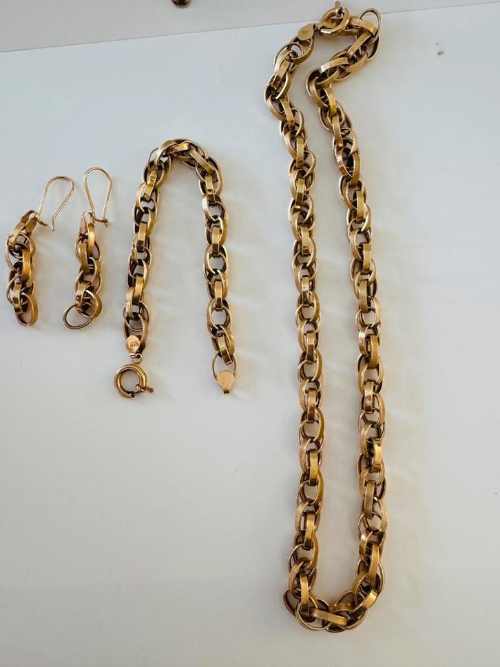 Massief gouden set – 18 karaat (750) – 42 gram, Antiek en Kunst, Antiek | Zilver en Goud, Ophalen of Verzenden