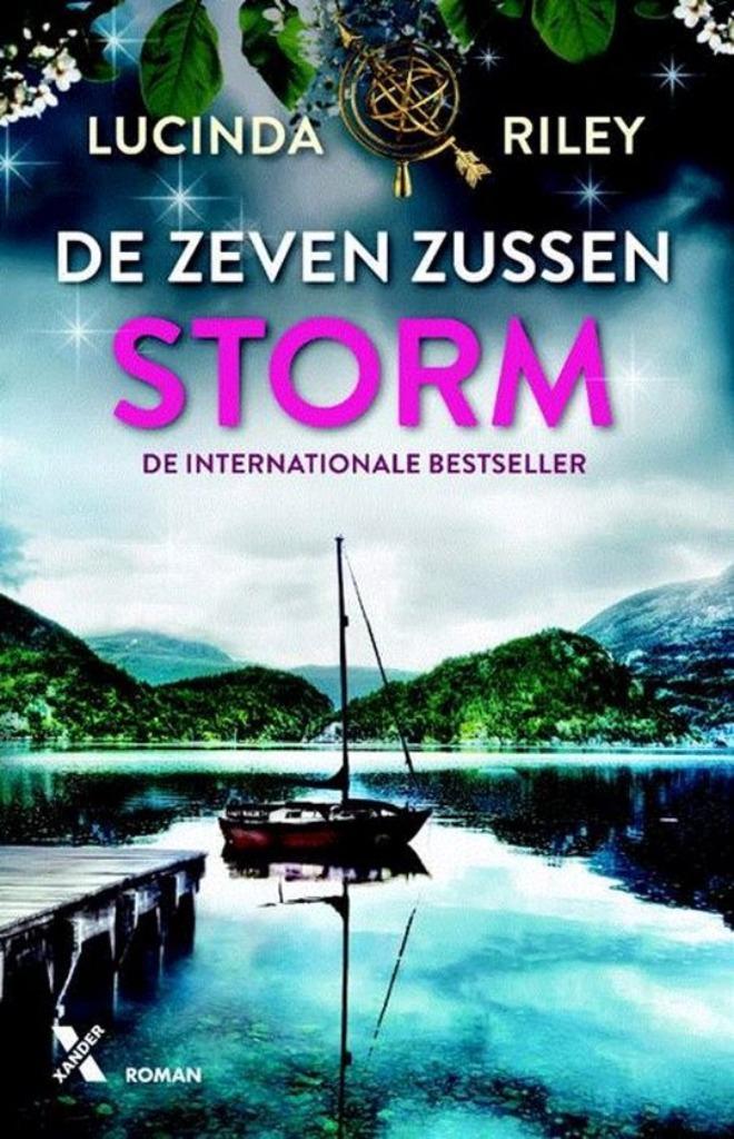 Te Koop Boek DE ZEVEN ZUSSEN STORM Lucinda Riley, Boeken, Romans, Zo goed als nieuw, Europa overig, Ophalen of Verzenden