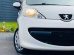 Peugeot 107 benzine 1.0cc 2008 gekeurd met carpass, Autos, Peugeot, Berline, Tissu, 998 cm³, Achat