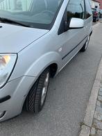 ford fiesta 13 essence, Achat, Air conditionné, Boîte manuelle, 1300 cm³