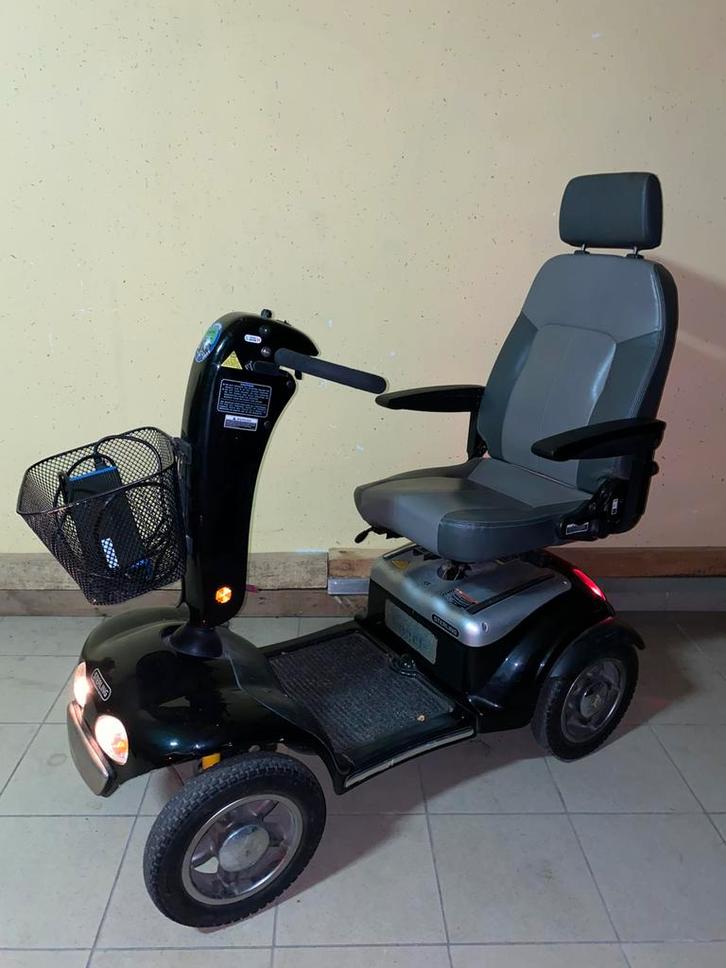 Scootmobiel Shoprider deluxe 4 elektrische invalide scooter, Diversen, Rolstoelen, Zo goed als nieuw, Elektrische rolstoel, Inklapbaar