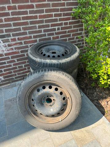 Set Winterbanden Michelin Alpin 205/60 R16 beschikbaar voor biedingen