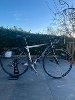 Vélo de route de la marque specialized, Ophalen, Zo goed als nieuw