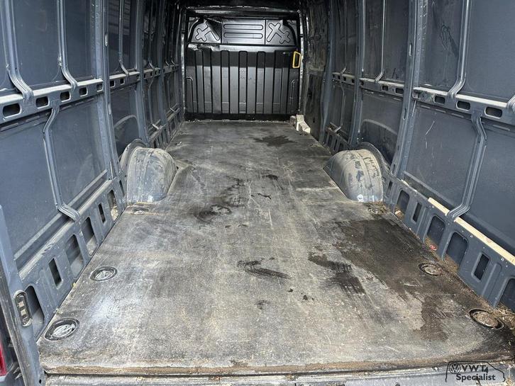 2023 Iveco Daily L4 houtenvloer laadvloer bodem vloer laadru, Auto-onderdelen, Interieur en Bekleding, Overige automerken, Gebruikt