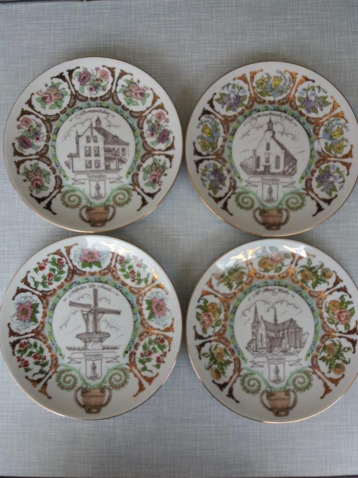 Terheijden : 4 porseleinen borden ( Limoges) met afbeeldinge, Antiek en Kunst, Curiosa en Brocante, Ophalen of Verzenden