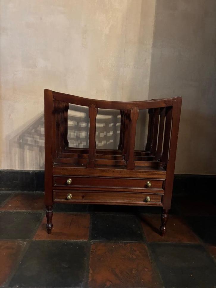 Houten Canterbury – tijdschriftenrek met lades–Engelse stijl, Antiek en Kunst, Antiek | Meubels | Kasten, Ophalen