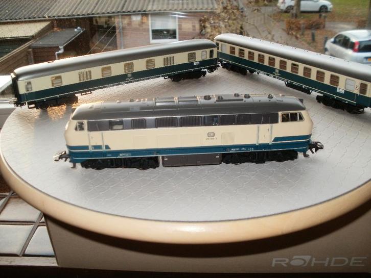 Marklin HO diesellokomotief BR 216/3374 Dig.+ 2 rijtuigen ., Hobby & Loisirs créatifs, Trains miniatures | HO, Comme neuf, Set de Trains