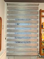 Store jour nuit gris, Gris