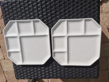 2 witte tapas borden – zeshoekig, diverse vierkanten vakken