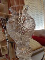 Superbe vase en cristal hauteur 22cm, Enlèvement ou Envoi