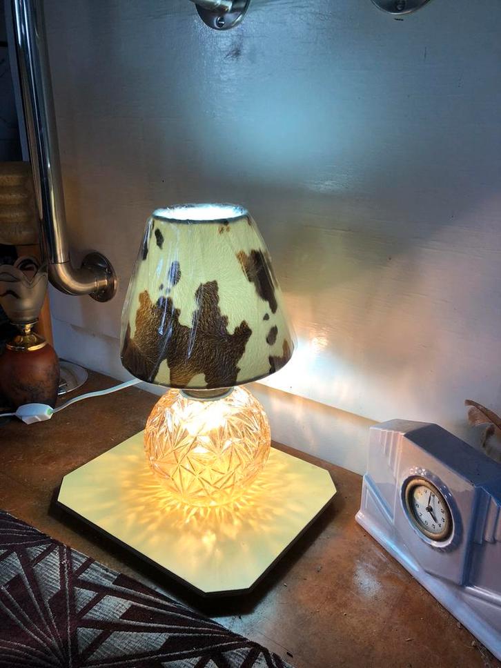 Paard en heilige granaatlamp, Huis en Inrichting, Lampen | Tafellampen, Zo goed als nieuw, Glas, Ophalen of Verzenden