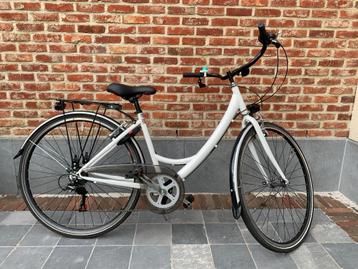 Kinderfiets 28 inch wielmaat beschikbaar voor biedingen