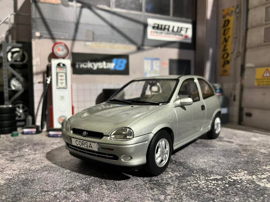 1:18 Opel Corsa B gsi 16V - nieuw in de doos, Hobby en Vrije tijd, Modelauto's | 1:18, Auto, Ophalen of Verzenden