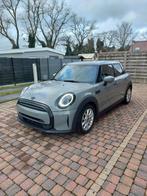 MINI Cooper met slechts 50.938 km! 1500cc benzine koopje, Auto's, Leder en Stof, Bedrijf, Dealer onderhouden, Cooper