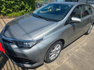 Toyota Auris 2018 1.33  52000 beschikbaar voor biedingen