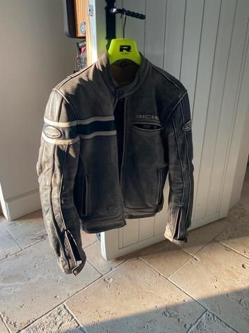 Lederen motorvest Richa als nieuw (verlaagd in prijs)  beschikbaar voor biedingen