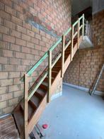 Houten werftrap met leuning te koop., Doe-het-zelf en Bouw, Ophalen, Zo goed als nieuw