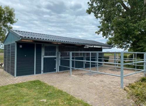 Paardenstal zo goed als nieuw, Dieren en Toebehoren, Paarden en Pony's | Overige Paardenspullen, Zo goed als nieuw, Ophalen