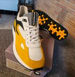 Floris van bommel 38 gele noppi, Ophalen of Verzenden, Sneakers