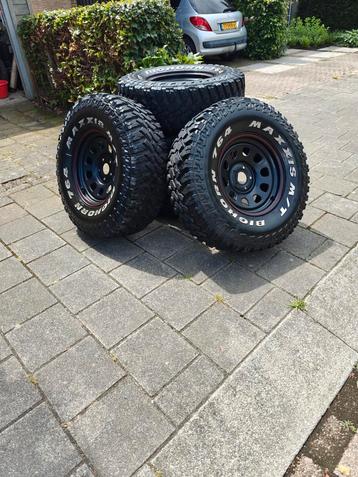 35 inch 12,5/17 banden met velgen voor jeep jk jl  beschikbaar voor biedingen