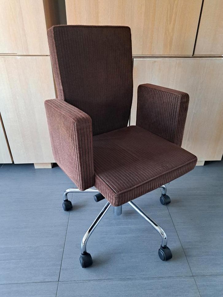 Design bureaustoel Pub & Club, Huis en Inrichting, Bureaustoelen, Gebruikt, Bureaustoel, Bruin, Ergonomisch, Ophalen
