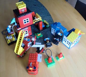 Duplo Lego brandweer en politiesetje. beschikbaar voor biedingen
