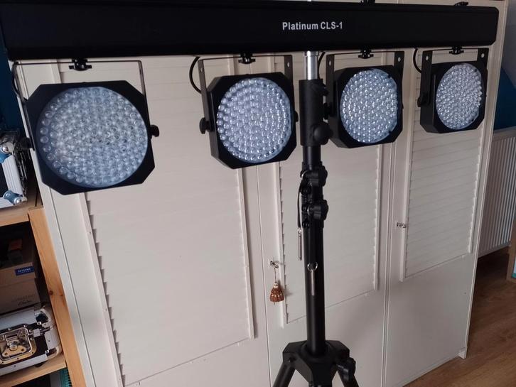 Lightset portique 4 par-leds, Musique & Instruments, Lumières & Lasers, Comme neuf, Lumières, Enlèvement