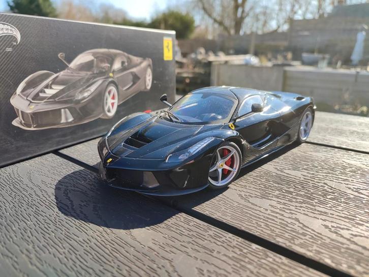 Ferrari Laferrari 1/18 Hotwheels Elite, Hobby en Vrije tijd, Modelauto's | 1:18, Zo goed als nieuw, Auto, Hot Wheels, Ophalen of Verzenden