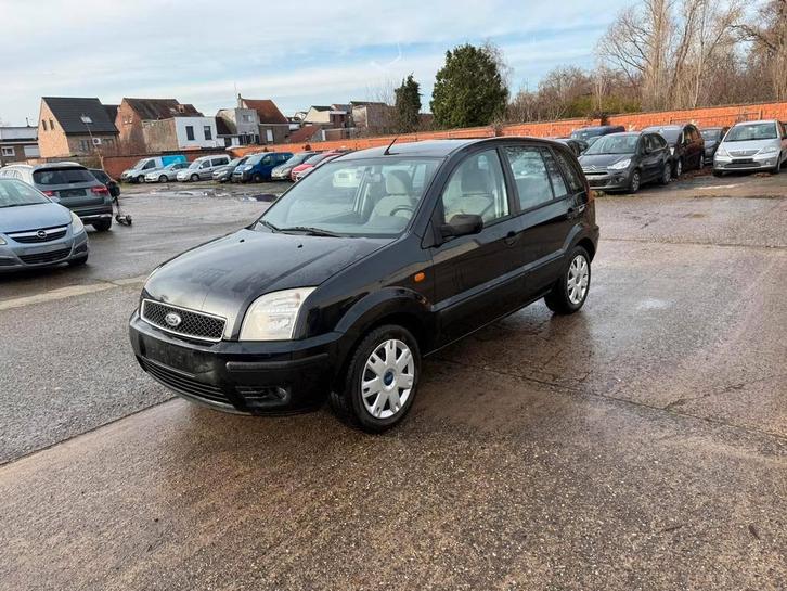 FORD FUSION/1.6 ESSENCE/CLIMATISATION/HOMOLOGUÉ BLANK, Autos, Ford, Entreprise, Achat, Fusion, ABS, Airbags, Air conditionné, Ordinateur de bord