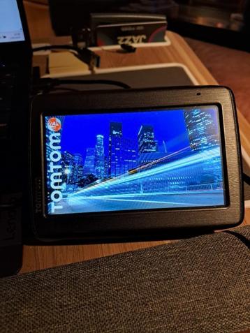 TomTom Via Gps beschikbaar voor biedingen