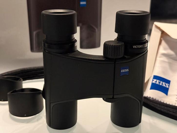 Zeiss Victory Pocket 8x25 - Perfecte staat, Audio, Tv en Foto, Optische apparatuur | Verrekijkers, Zo goed als nieuw, Ophalen