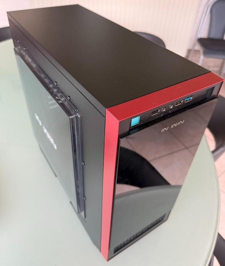 Leuke zeer degelijke pc, Intel 7de generatie, met SSD en HD, Computers en Software, Desktop Pc's, Zo goed als nieuw, 3 tot 4 Ghz