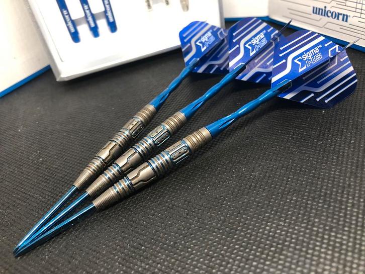 Unicorn Sigma HS 21g, Sport en Fitness, Darts, Zo goed als nieuw, Pijlen, Verzenden