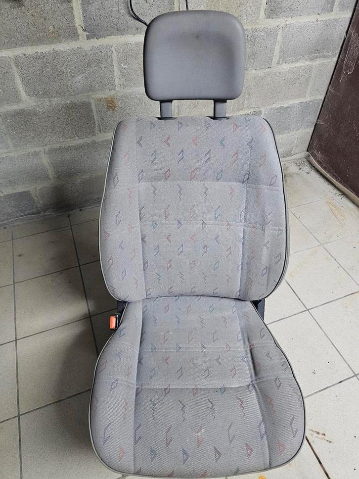 Siège de T4 avec embase – Parfait état (tissu), Auto-onderdelen, Interieur en Bekleding, Volkswagen, Ophalen