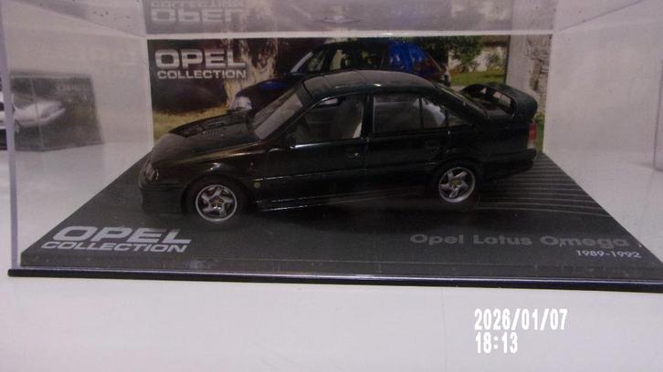 OPEL OMEGA LOTUS.1/43 EAGLEMOSS OPEL COLLECTION.COMME NEUVE, Hobby en Vrije tijd, Modelauto's | 1:43, Zo goed als nieuw, Auto